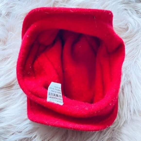 Vintage Wool Cloche Hat with Flower Accent piece 1920's/1930's Style- Red - Picture 9 of 16